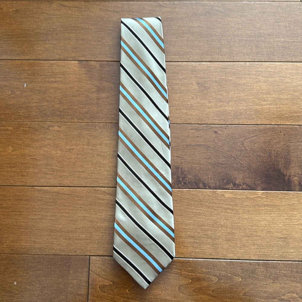 Forsyth tie